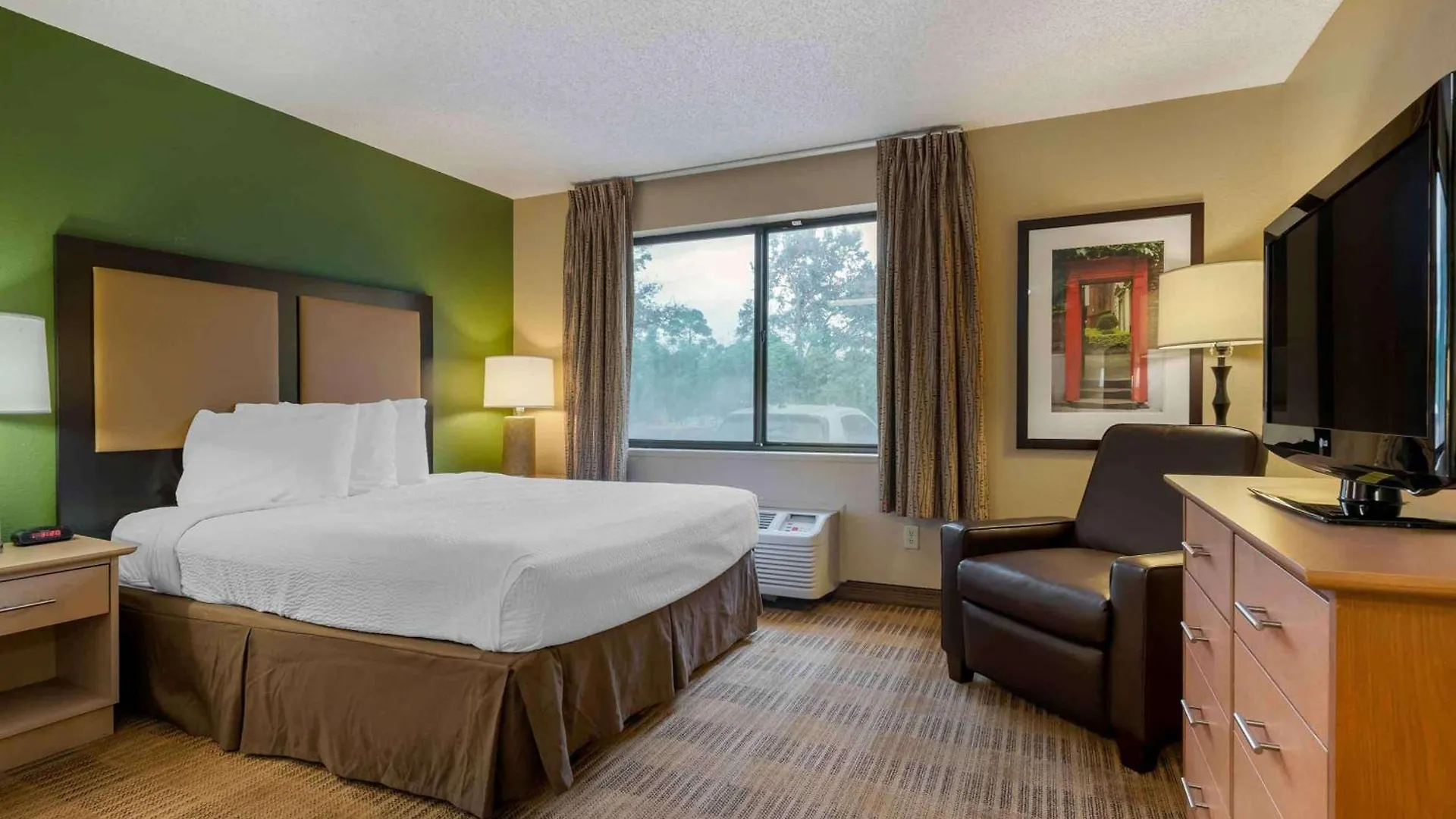 Extended Stay America Suites - Daytona Beach - International Speedway Hotel